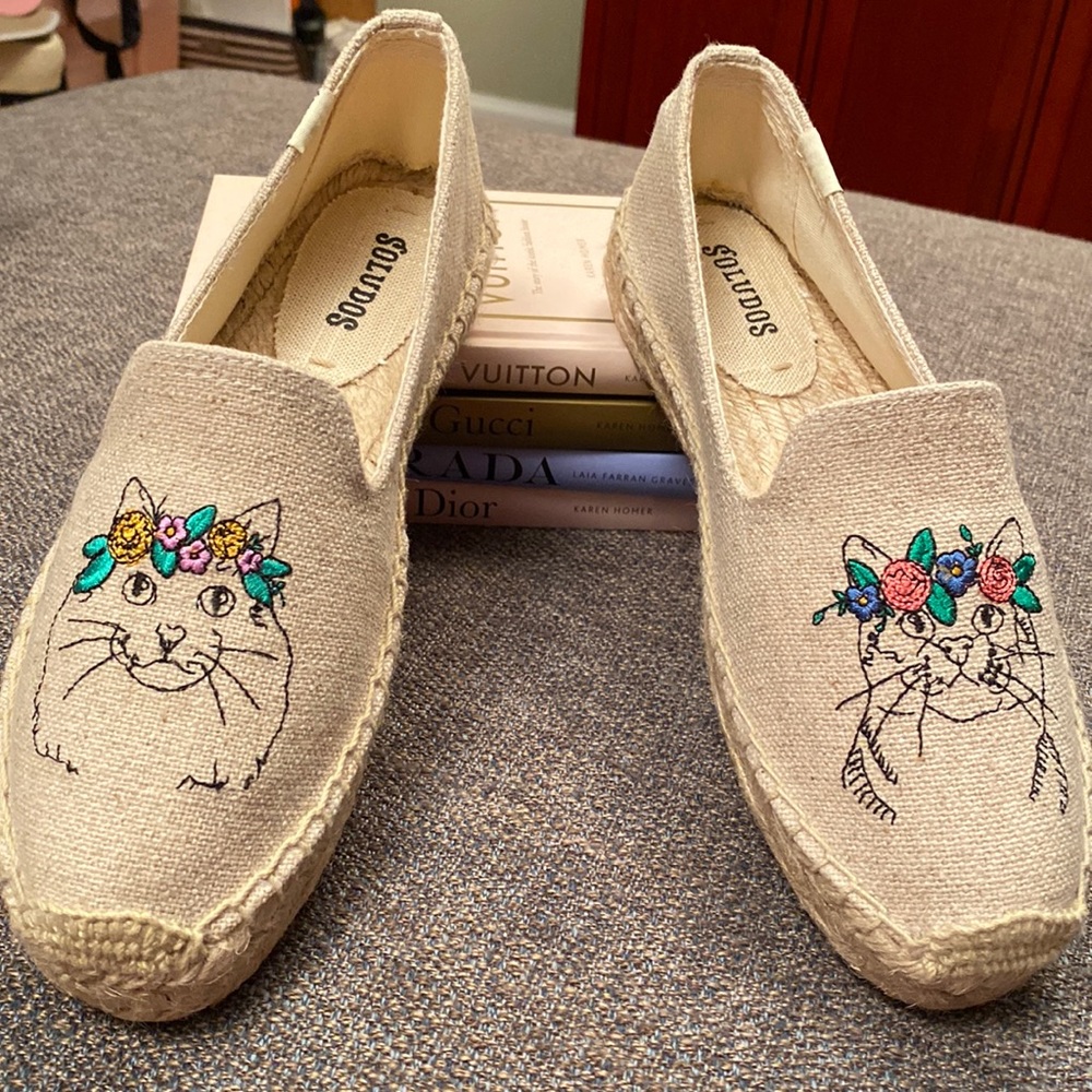 Brand new smoking slipper